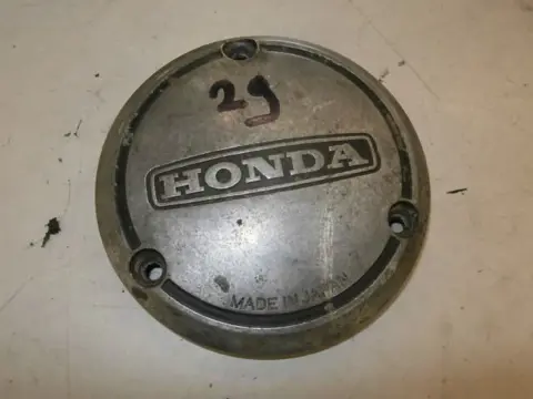 Honda ? Ontstekingskap 3 bouts