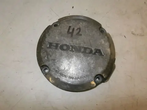 Honda ? Ontstekingskap 4 bouts
