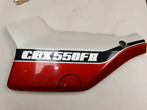 HONDA CBX 550F Zijkap Links Rood / Wit