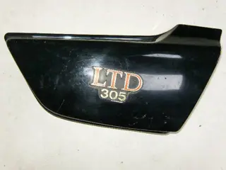 KAWASAKI LTD305 Zijkap Rechts Zwart 3