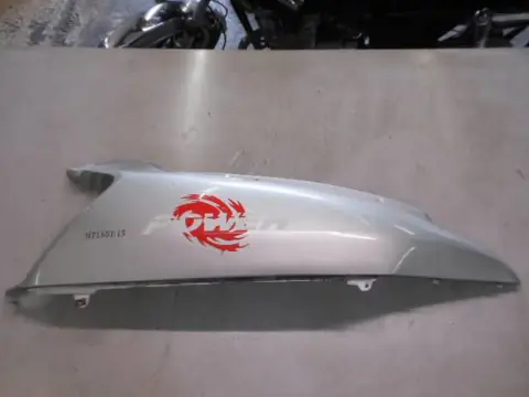 Huatian HT150 Zijkap rechts zilver