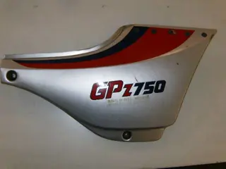 KAWASAKI GPZ750 Zijkap Rechts Zilver