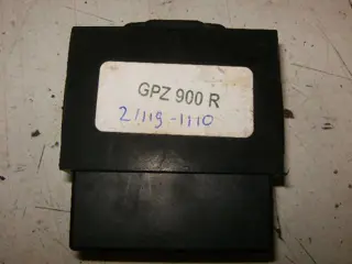 Kawasaki GPZ900R CDI Unit