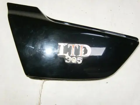 KAWASAKI LTD305 Zijkap Links Zwart