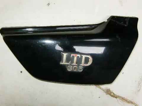 KAWASAKI LTD305 Zijkap Rechts Zwart 2