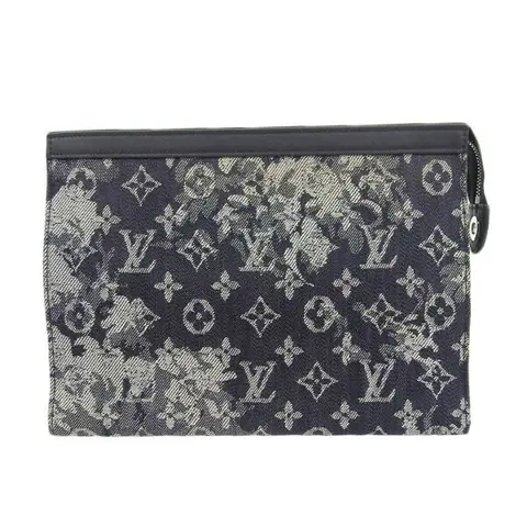 Louis Vuitton - Pochette Voyage - Clutch