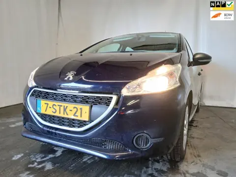 Peugeot 208 1.0 VTi Access - Motor Schade - Rechter Zijschade