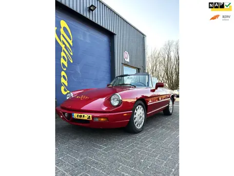 Alfa Romeo Spider 2.0