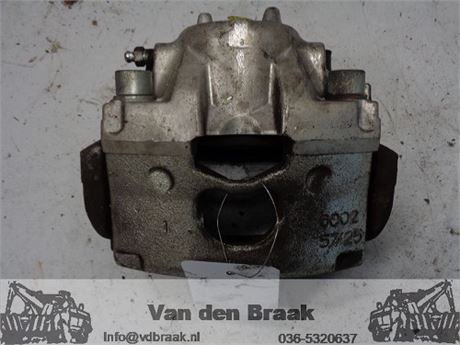 Opel Vectra 1.8 16V 2002-2009 Remklauw rechts voor