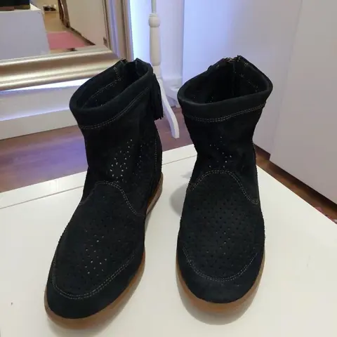 Isabel Marant - Enkellaarzen - Maat: Schoenen / EU 40