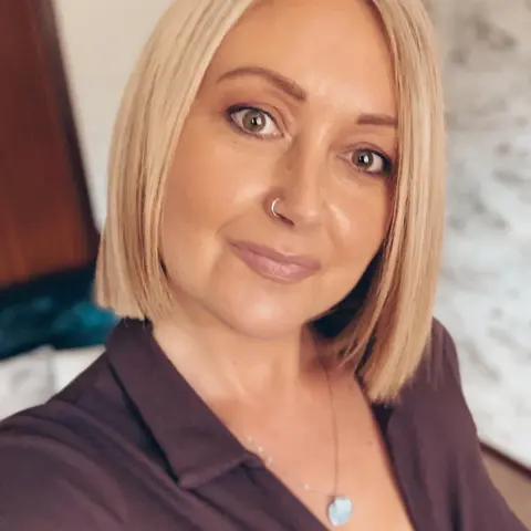 Op zoek naar een leuke vrouw of man ?