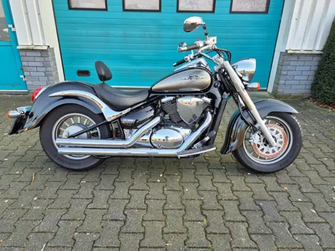 Suzuki Chopper C 800 Intruder LC Zeer netjes Cobra uitlaten 24308km