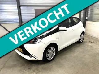 Toyota Aygo 1.0 VVT-i x-play 1ste eigenaar airco navi camera