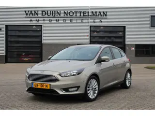Ford Focus 1.0 Titanium Edition / Navigatie / PDC / N.A.P.