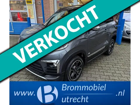 Ligier JS60 Chic Sun| BTW-VOERTUIG|AIRCO|STUURBEKRACHTIGING|CAMERA|MULTIMEDIA|1E EIG|ALS NIEUW!