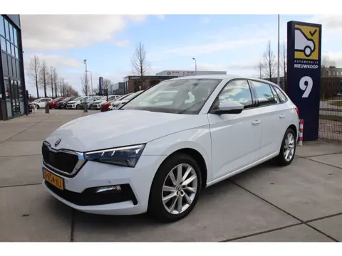 Škoda Scala 1.0 TSI DSG Business Ed. Carplay, FULL LED, Stoelverw. Vol opties! Prijspakker!