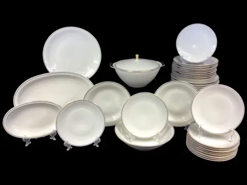 Oscar Schaller Wiesau - Tafelservies (39) - Porselein -