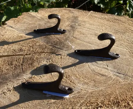 GIETIJZEREN KAPSTOKHAAK ENKEL SLANK Nieuw